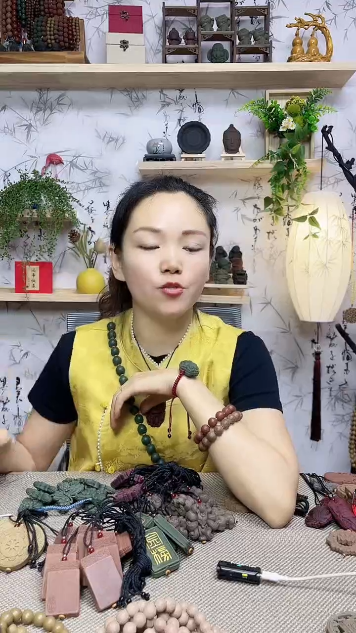 泥塑青龙醒心六角花朵手牌