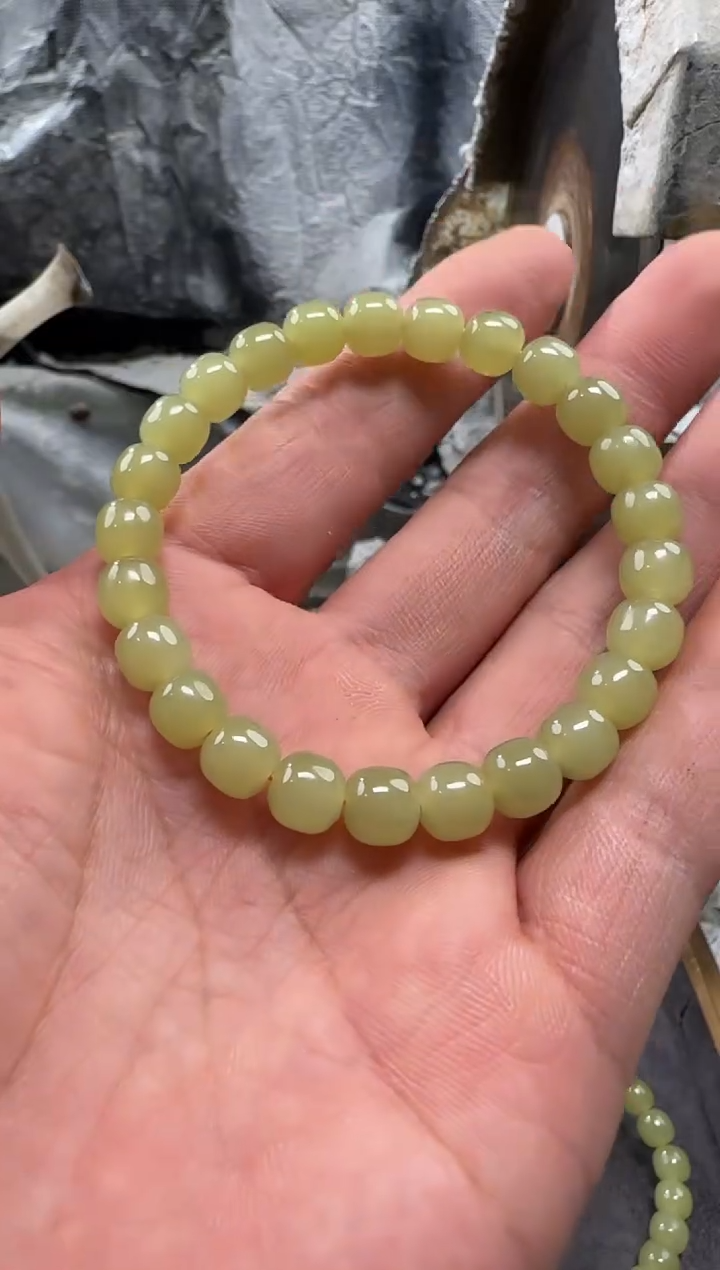 和田玉未镶嵌颈饰手串