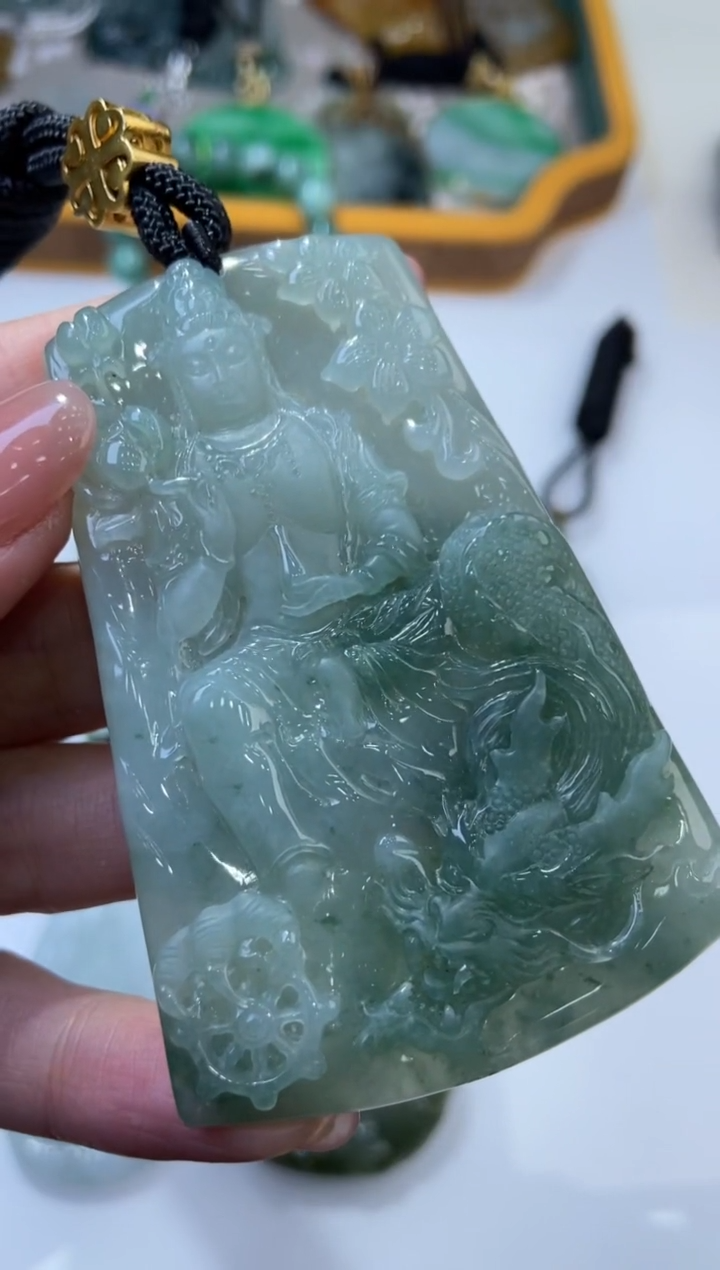 【闪购商品】翡翠挂件未镶嵌2215551  