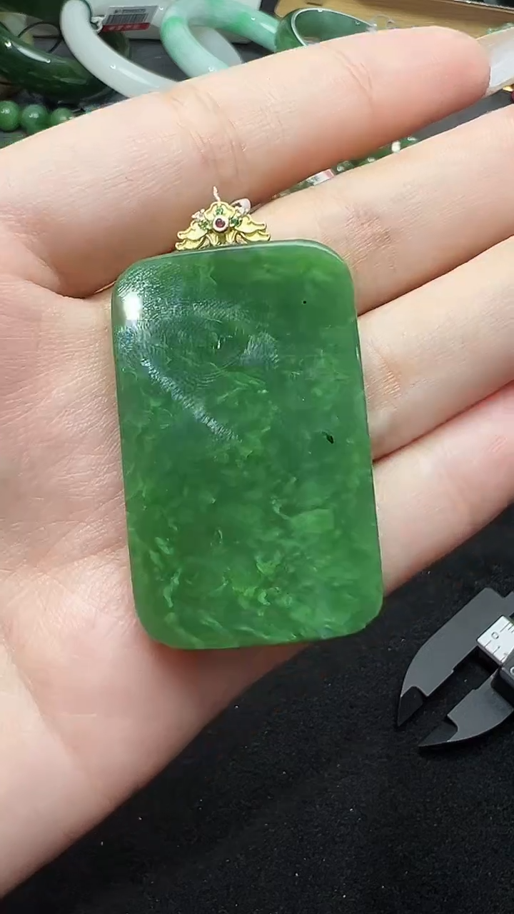 【闪购商品】和田玉吊坠(赠链)银S925镶嵌40