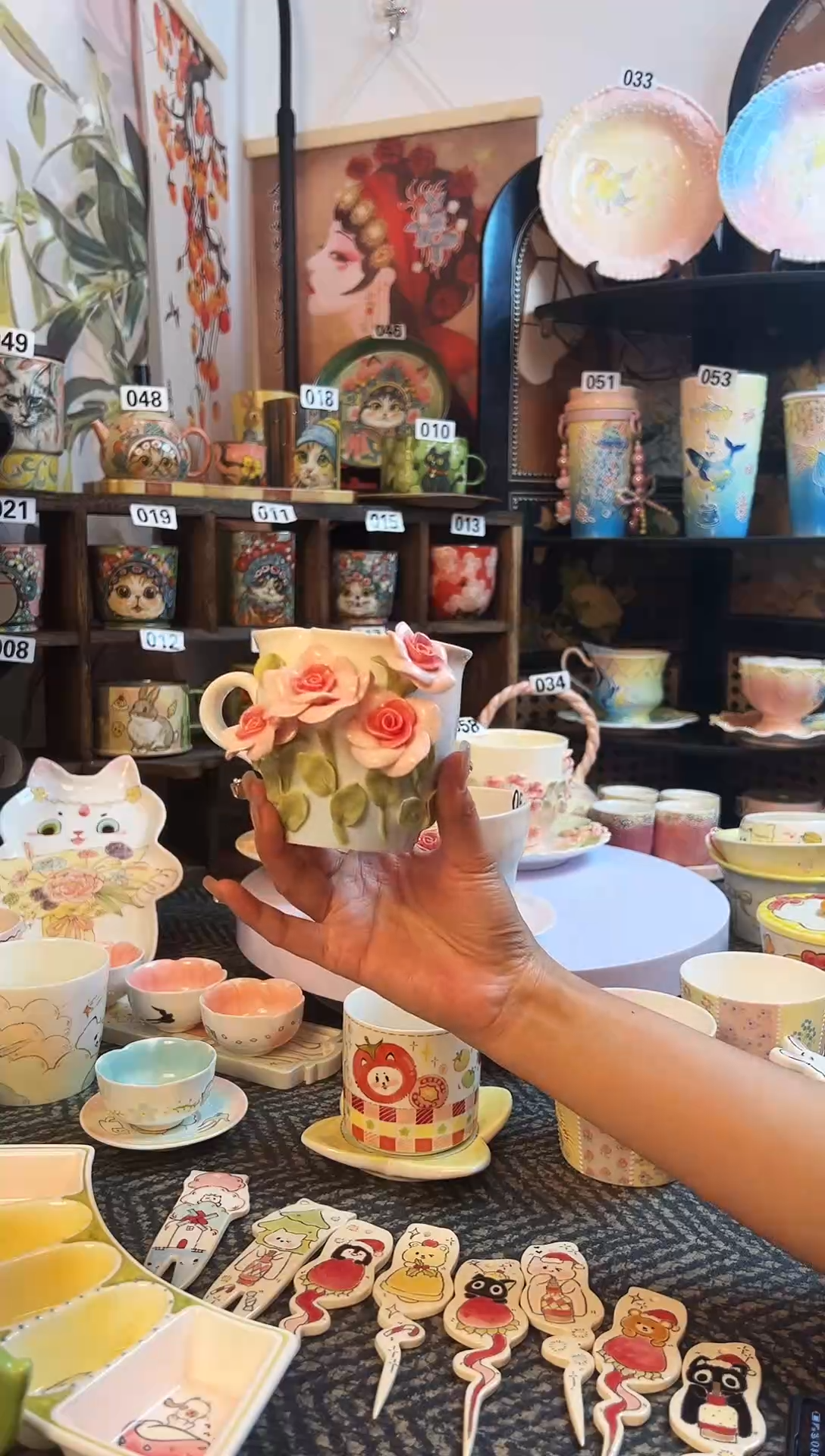 景德镇设计款手绘杯杯