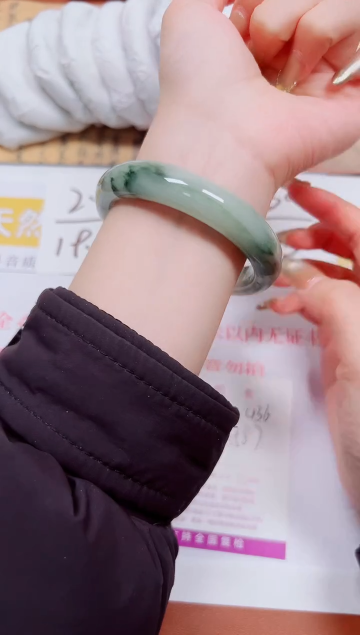 【闪购商品】石英质玉手镯未镶嵌K436-58.7