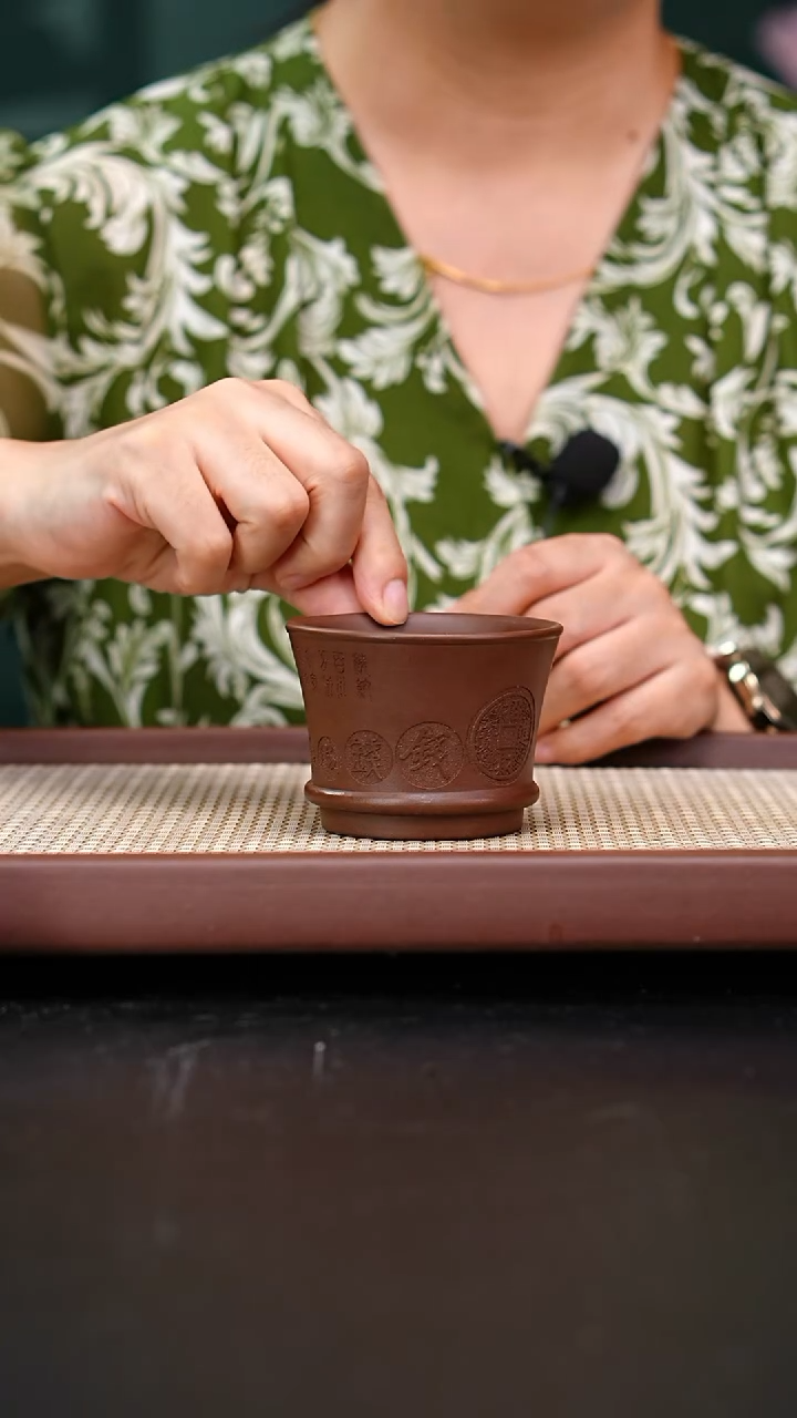 茶壶紫砂彀**冕铁芯老紫杯子