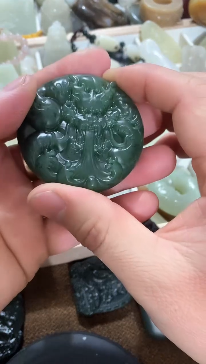 【闪购商品】和田玉吊坠(不含链)未镶嵌碧玉龙