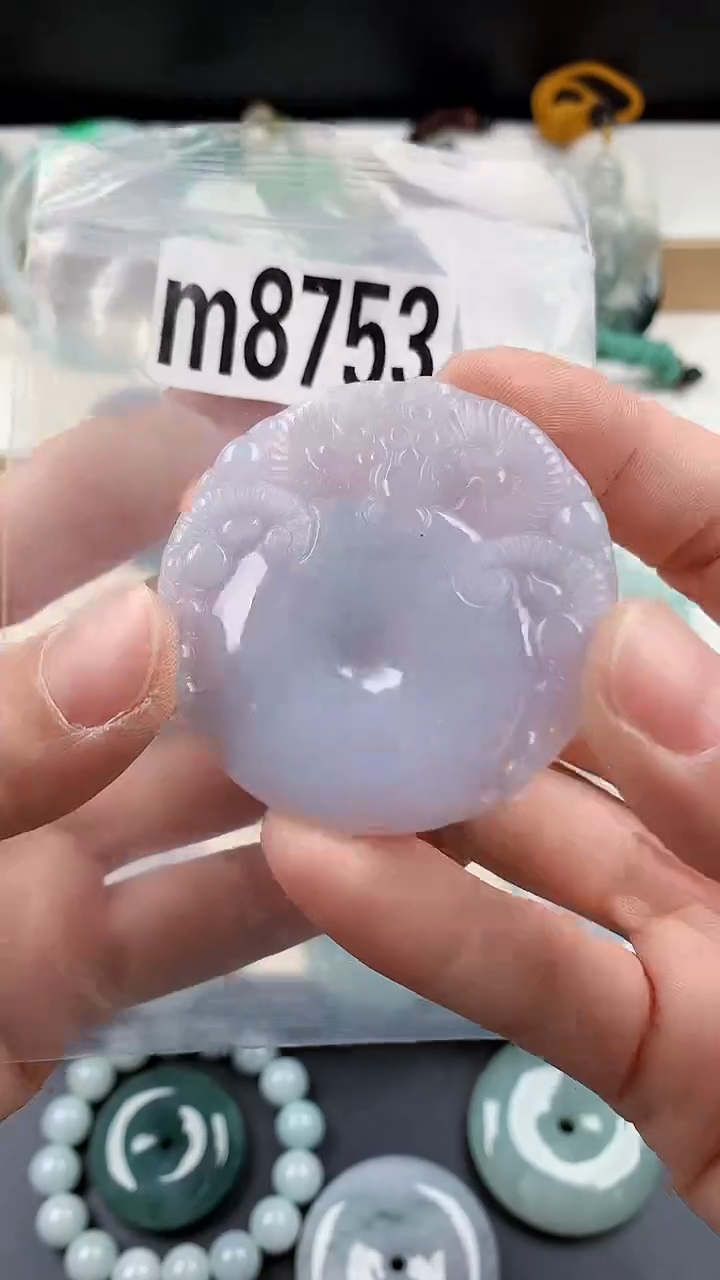 颈饰未镶嵌翡翠天然翡翠吊坠挂件