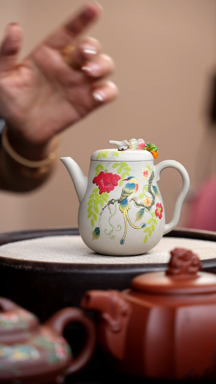 茶壶紫砂白玉段茄段泥绘花鸟
