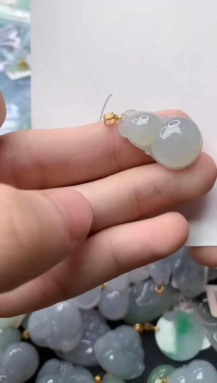 【闪购商品】翡翠颈饰18K金镶嵌82.........