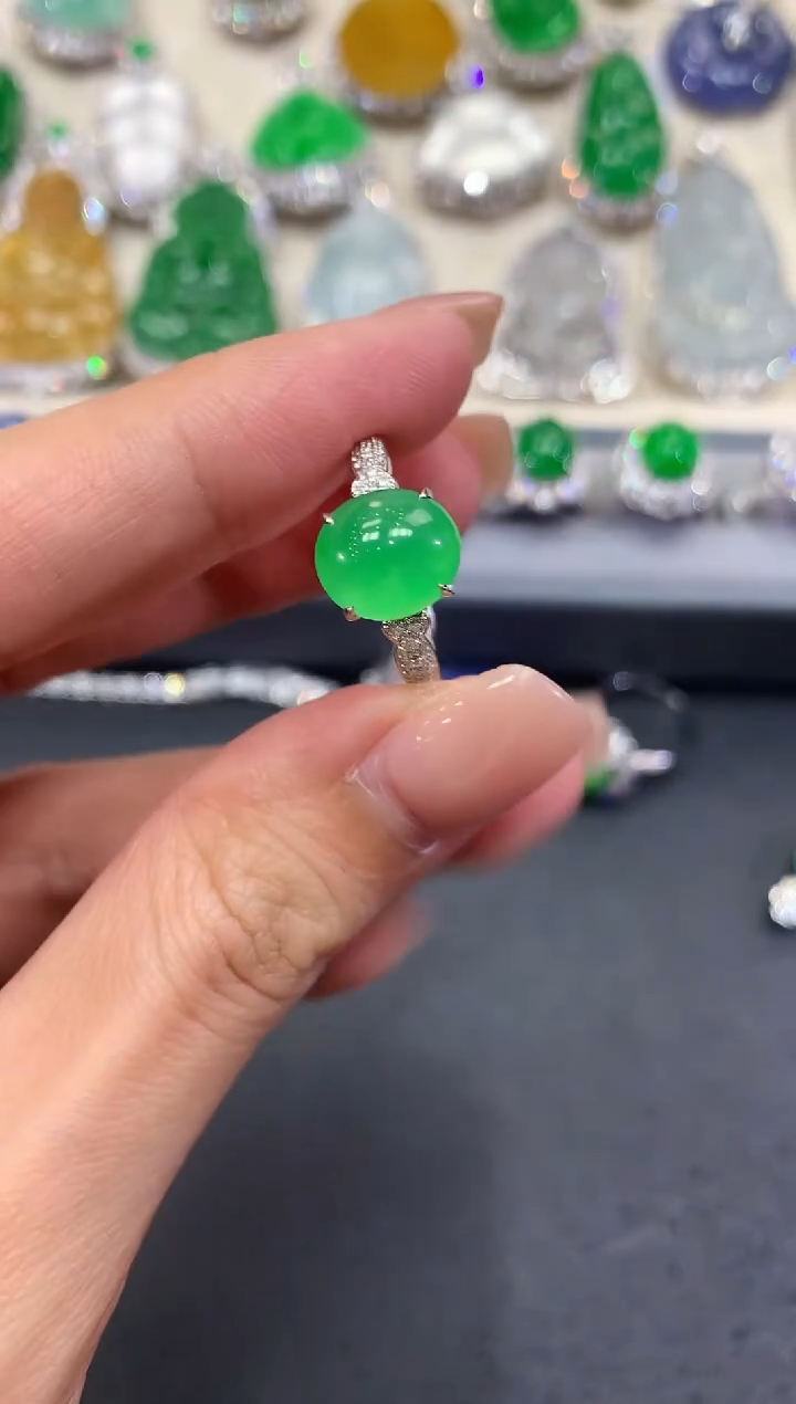 【闪购商品】翡翠戒指18K金镶嵌w78       