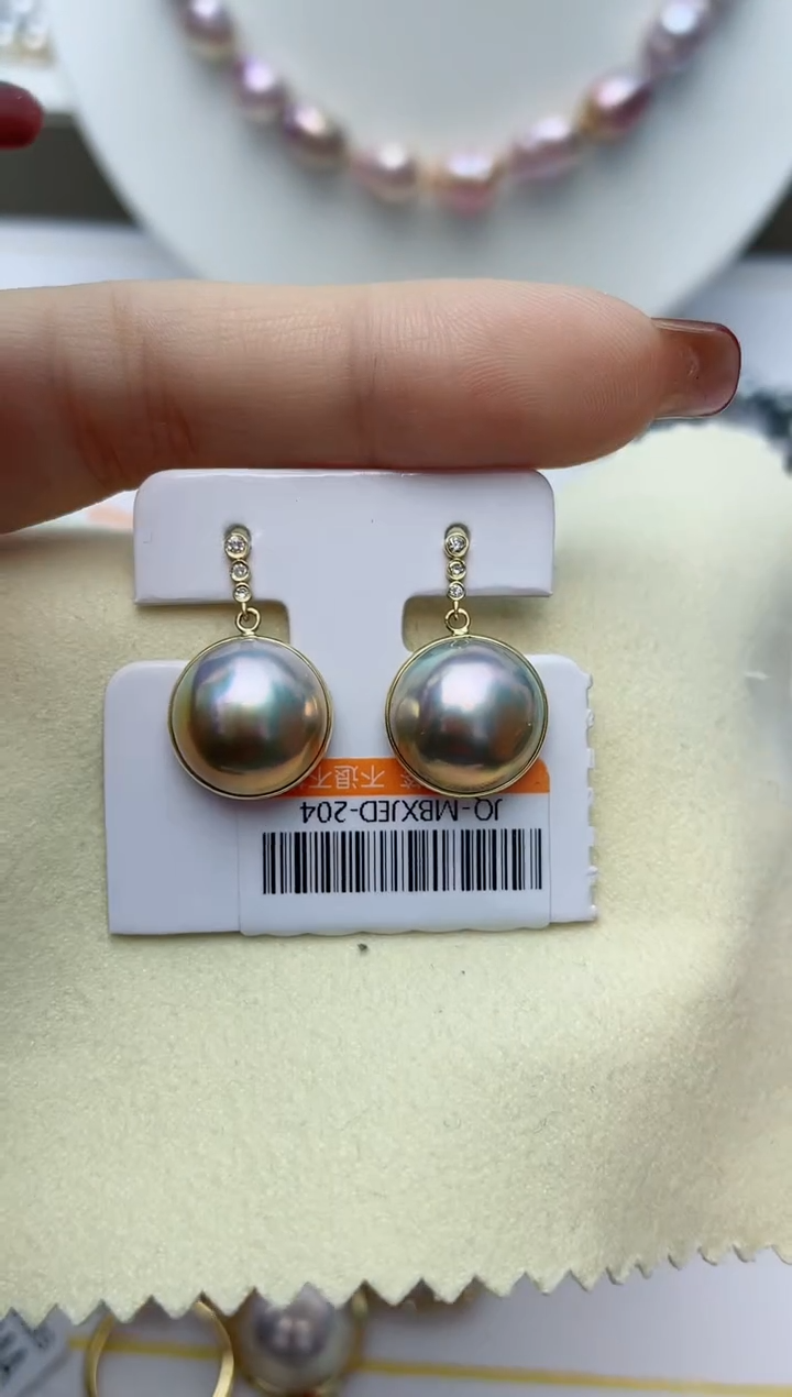 【闪购商品】拼合珍珠（马贝珠）耳饰18K金镶嵌W107