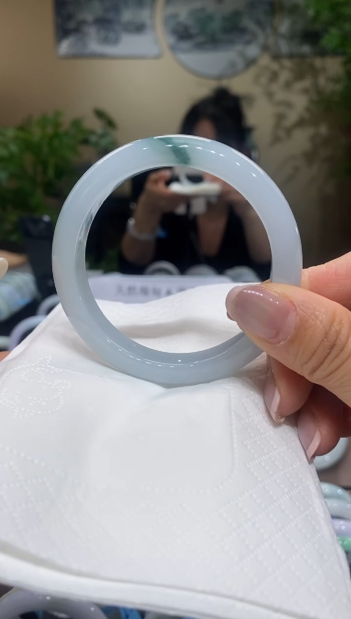 【闪购商品】翡翠手镯未镶嵌翡翠53-54