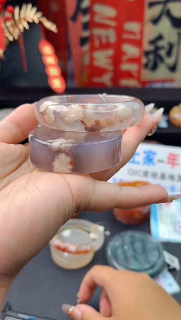 【闪购商品】石英质玉手镯未镶嵌赠送镯心（58圈口）