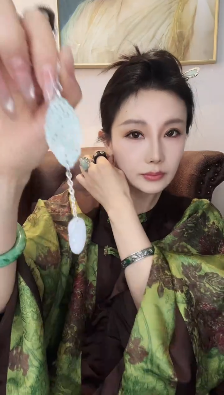 颈饰未镶嵌翡翠安*翡翠E578