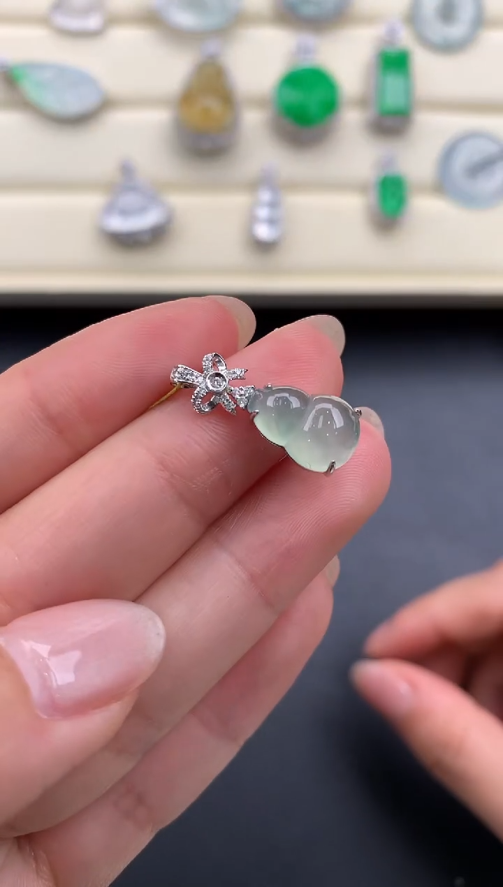 【闪购商品】翡翠颈饰18K金镶嵌X19        