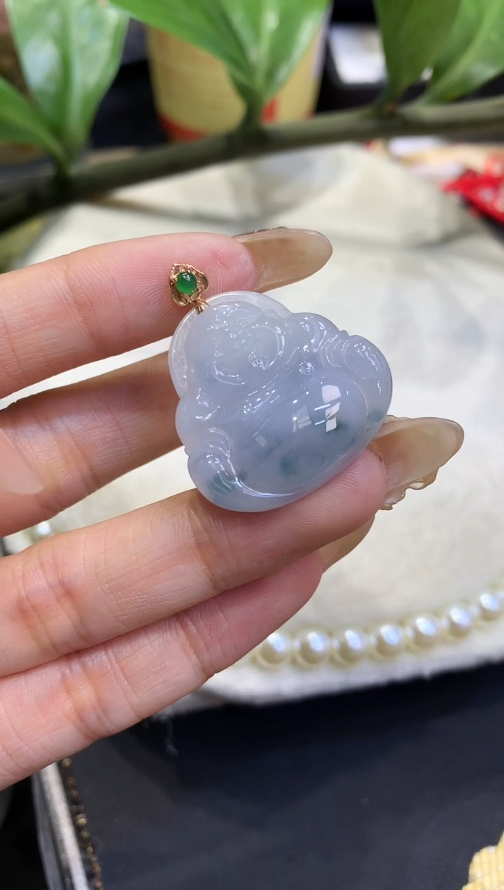 18K金镶嵌挂件翡翠佛公