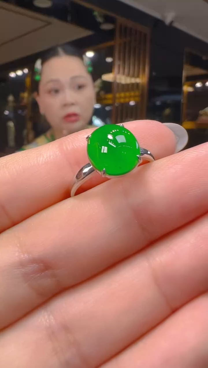 18K金镶嵌戒指翡翠074(多样性发货发其一)