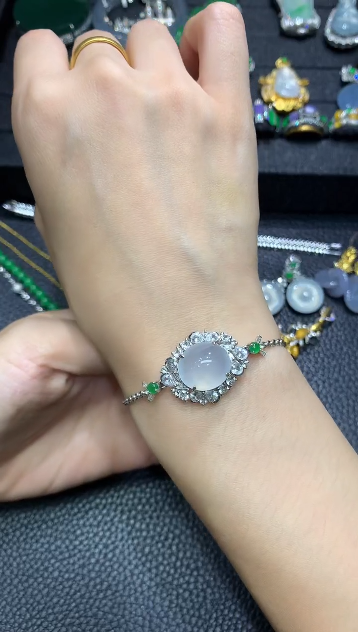 18K金镶嵌手链翡翠27团购