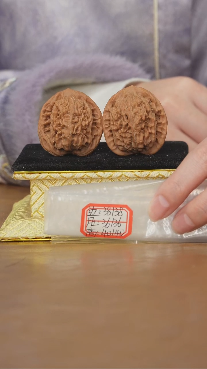 把件文玩核桃望月