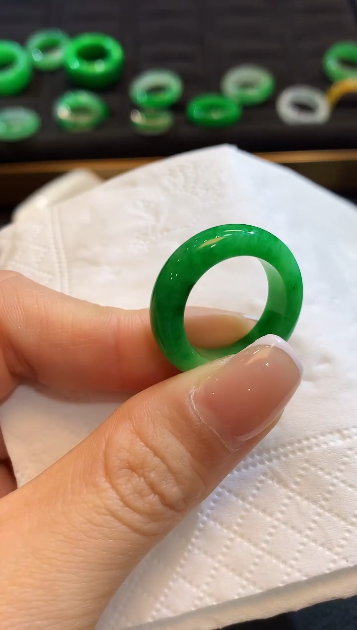 18K金镶嵌戒圈翡翠D43 14圈口