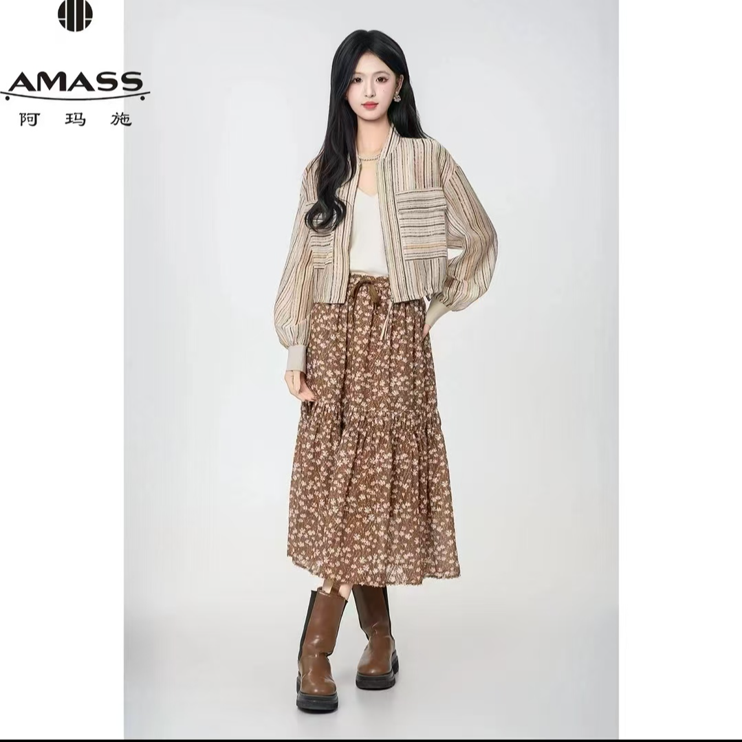 AMASS/阿玛施品质女装经典百搭气质复古轻盈条纹短款薄外套540014