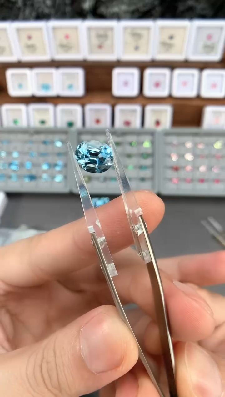 【闪购商品】定制托帕石裸石未镶嵌3.97ct