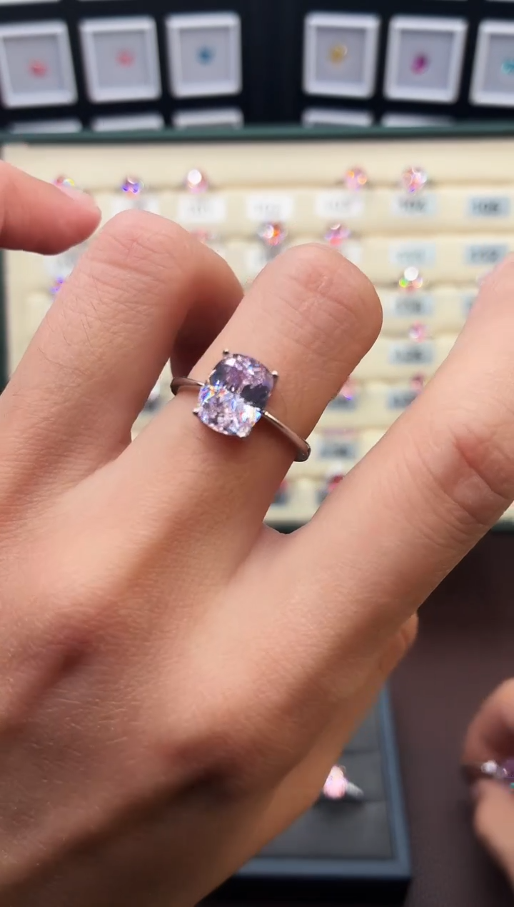 银S925镶嵌戒指绿柱石（摩根石）1111