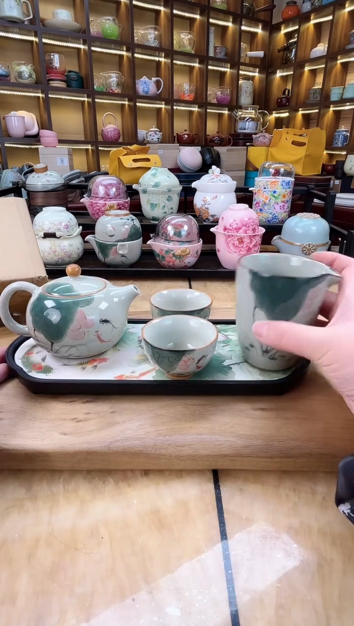 【闪购商品】其他哥窑荷鱼西施壶1壶2杯1公道杯加荷鱼盘