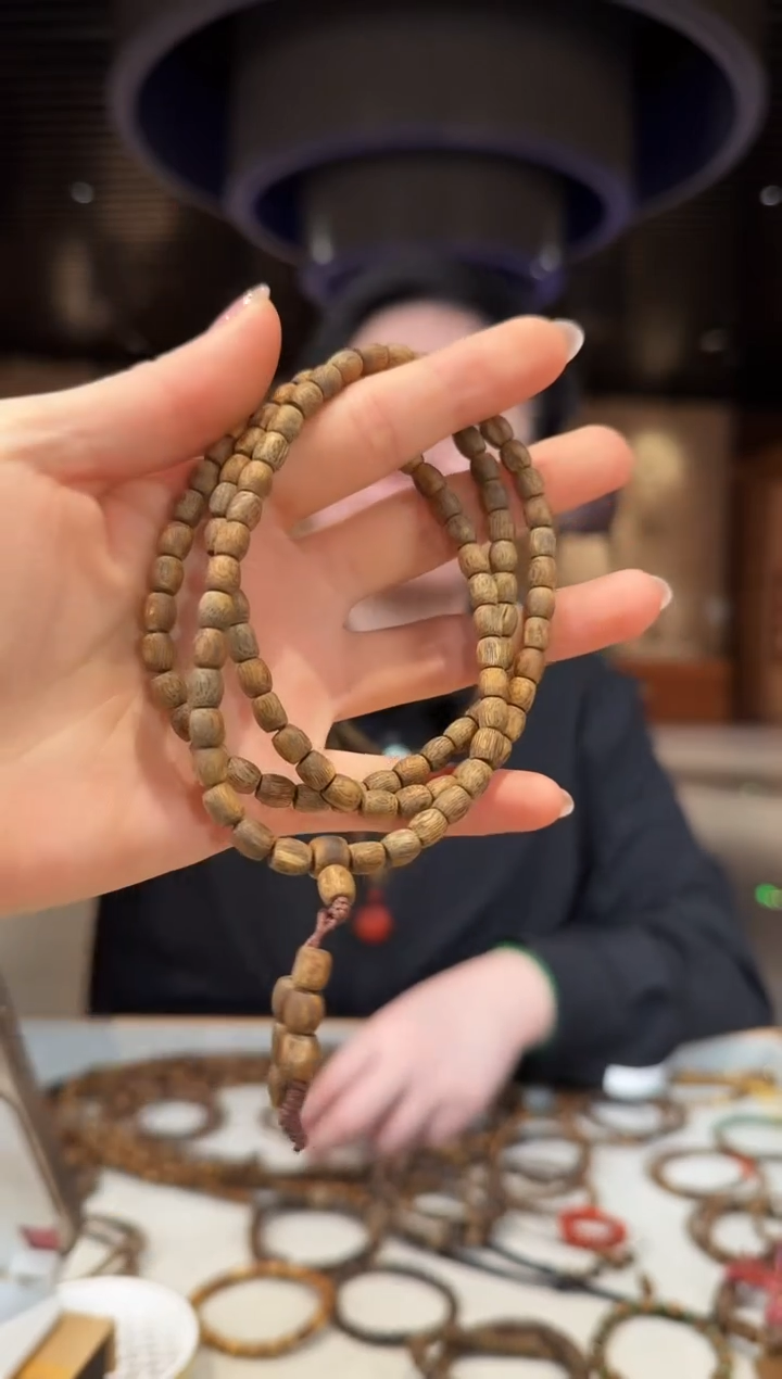 【闪购商品】沉香手串海南莺歌绿棋多圈鼓珠