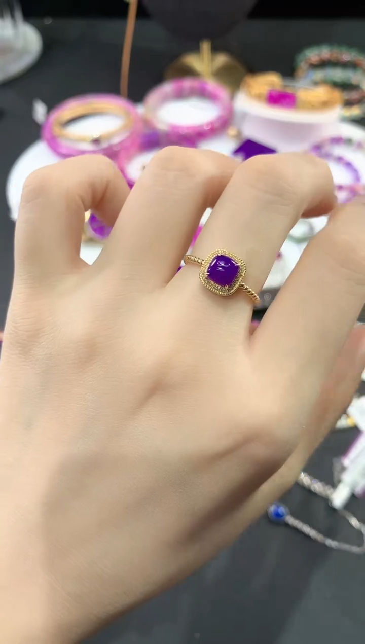 苏纪石（舒俱来）18K金镶嵌.戒指