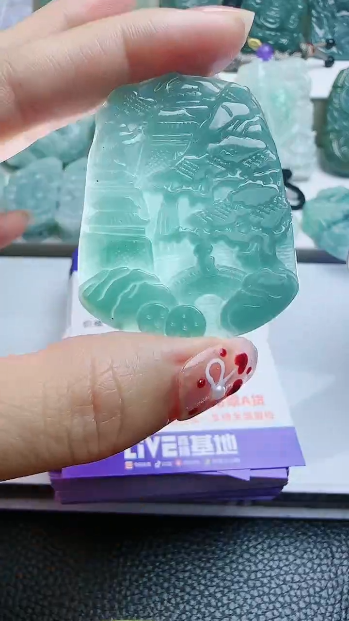 【闪购商品】翡翠吊坠(不含链)未镶嵌1