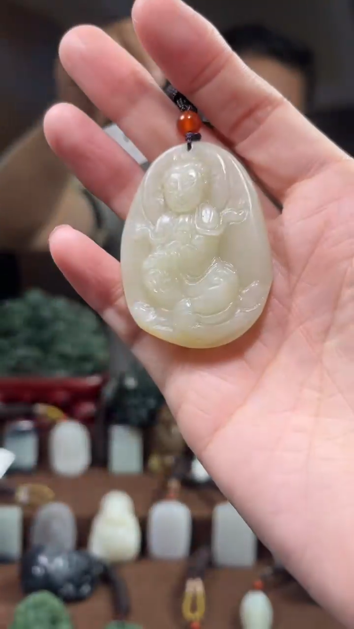 颈饰未镶嵌和田玉·