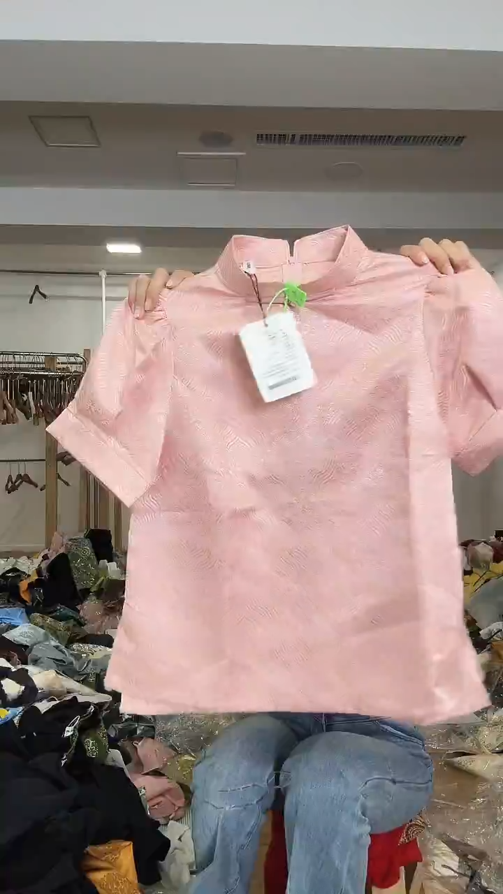  XL码      115-125斤半袖