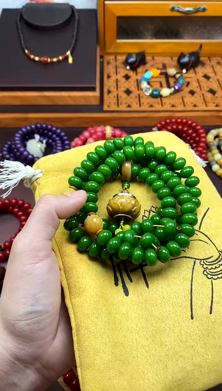 【闪购商品】白玉菩提手串绿菩提108颗香囊款