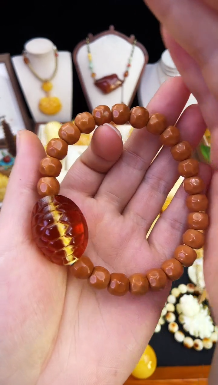 琥珀未镶嵌珠宝奇石柒月