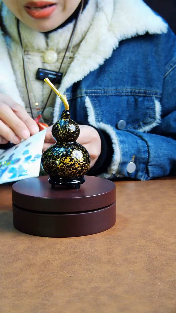 【闪购商品】82直播一物一图大漆酒葫芦送底座送挂绳