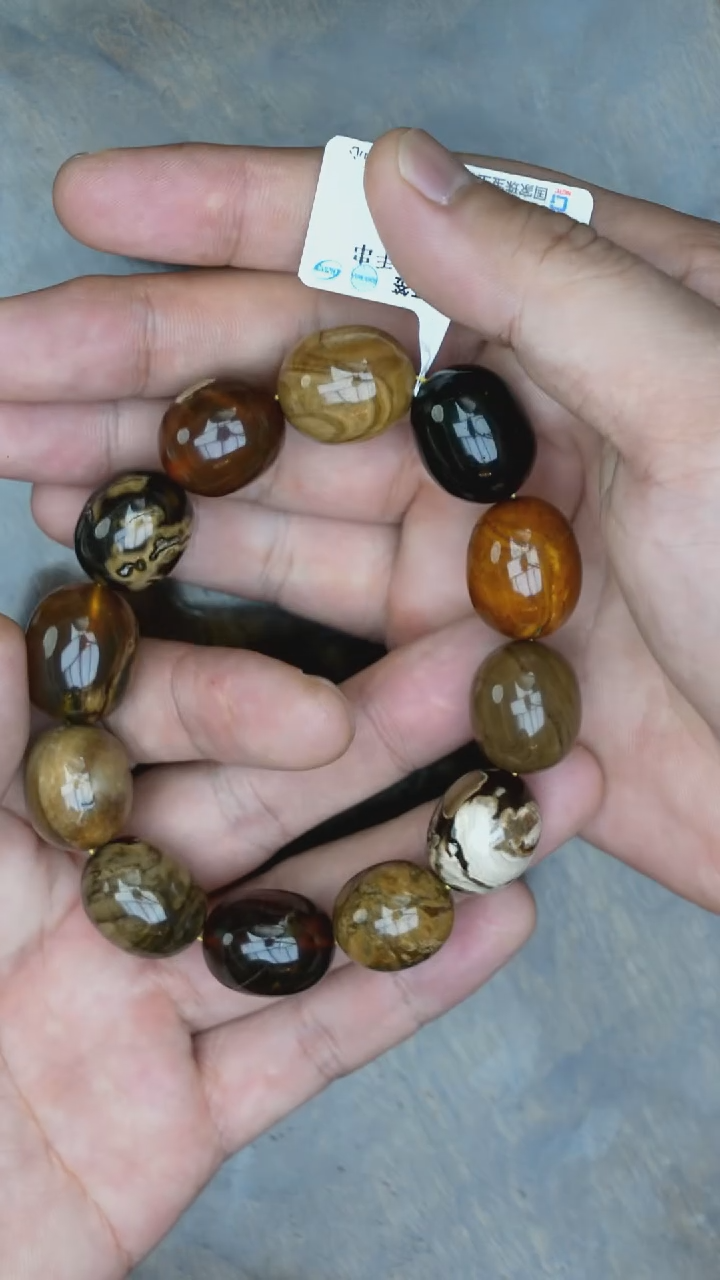 【闪购商品】琥珀裸石未镶嵌缅甸枣珠手串微瑕