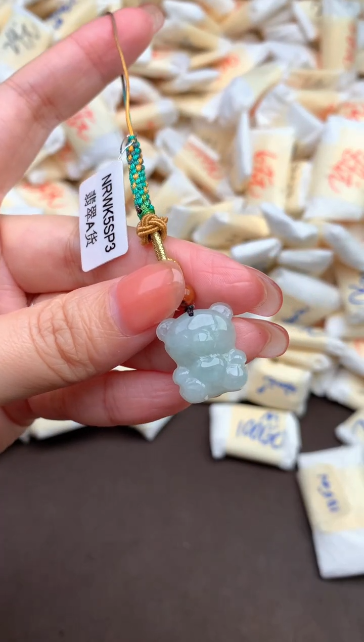 【闪购商品】翡翠挂件未镶嵌—