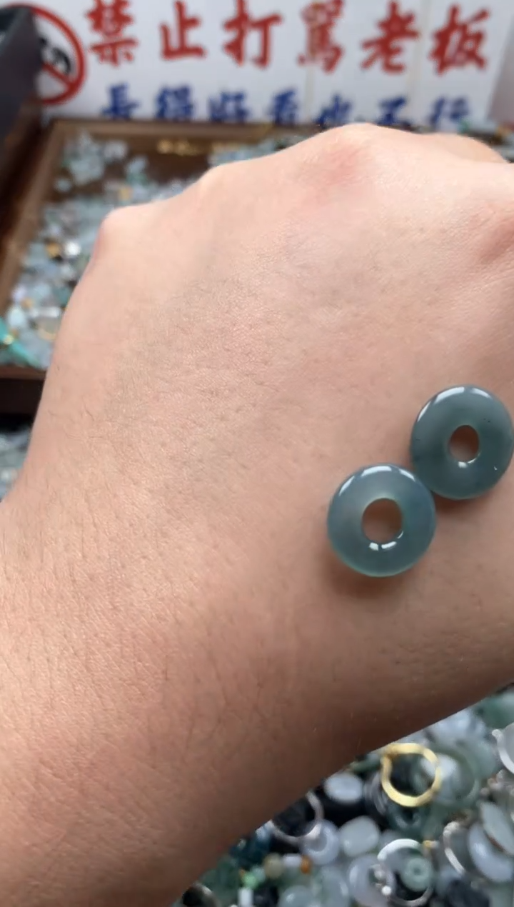 【闪购商品】翡翠颈饰未镶嵌哥哥