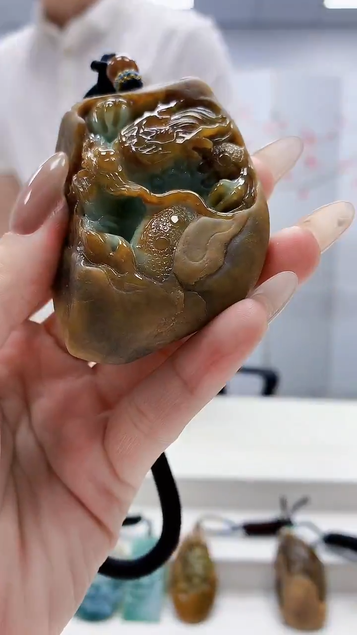 未镶嵌定制翡翠4917lr-毛货挂件101