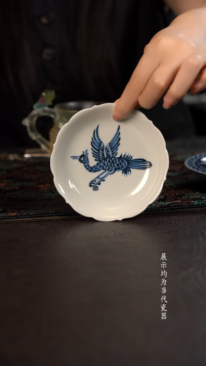 雲山敬古孔雀葵口杯垫