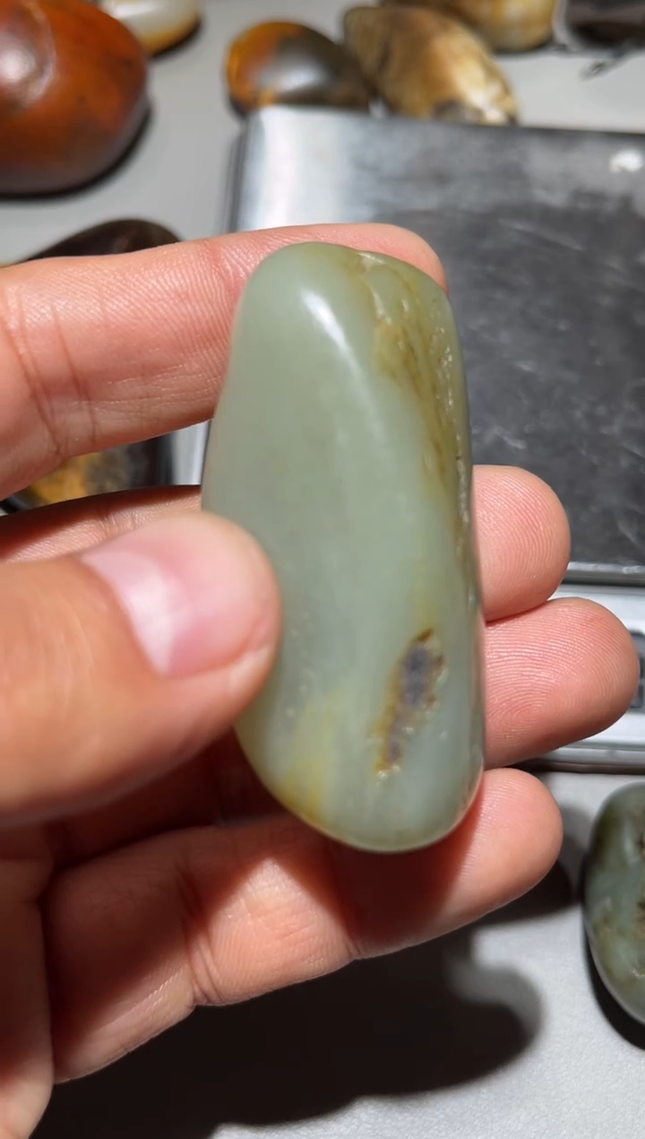 未镶嵌和田玉（糖玉）挂件 和田玉（子料