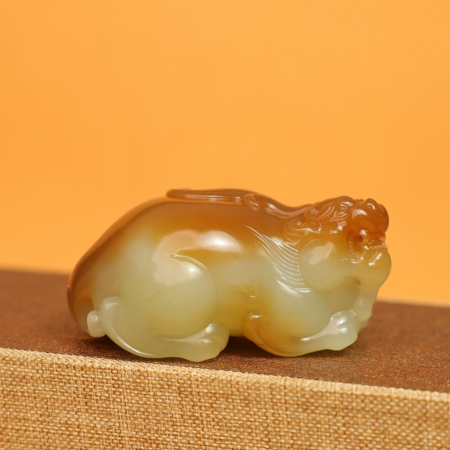 【豫人豫品】 天然和田玉俏色糖玉貔貅g46