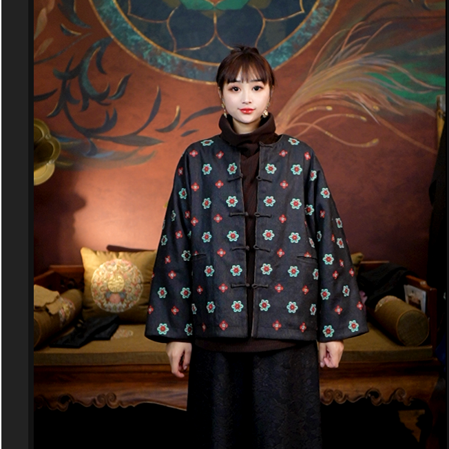 爱上莲心【绣花】柞蚕丝圆领对襟夹克 新中式老钱风
