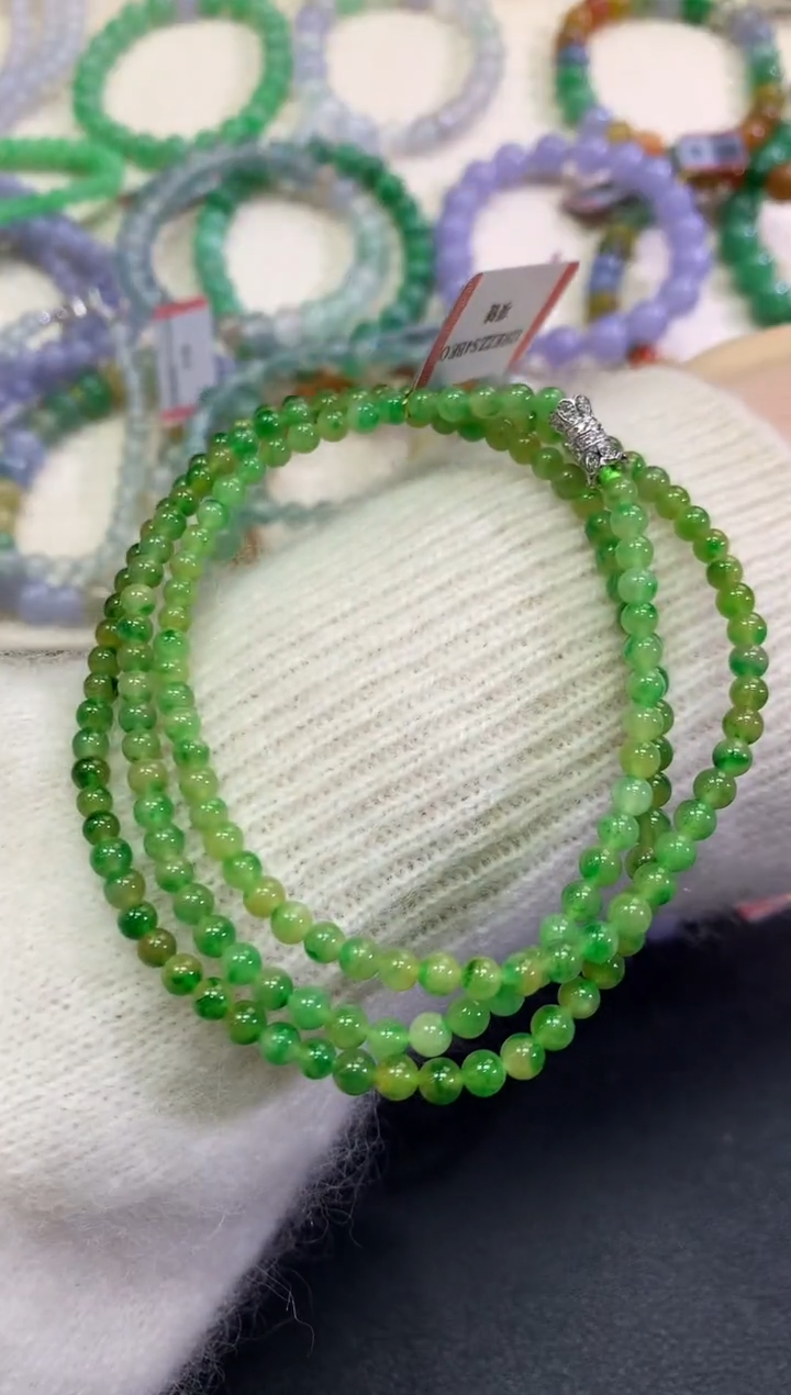 【闪购商品】翡翠手串未镶嵌D77       