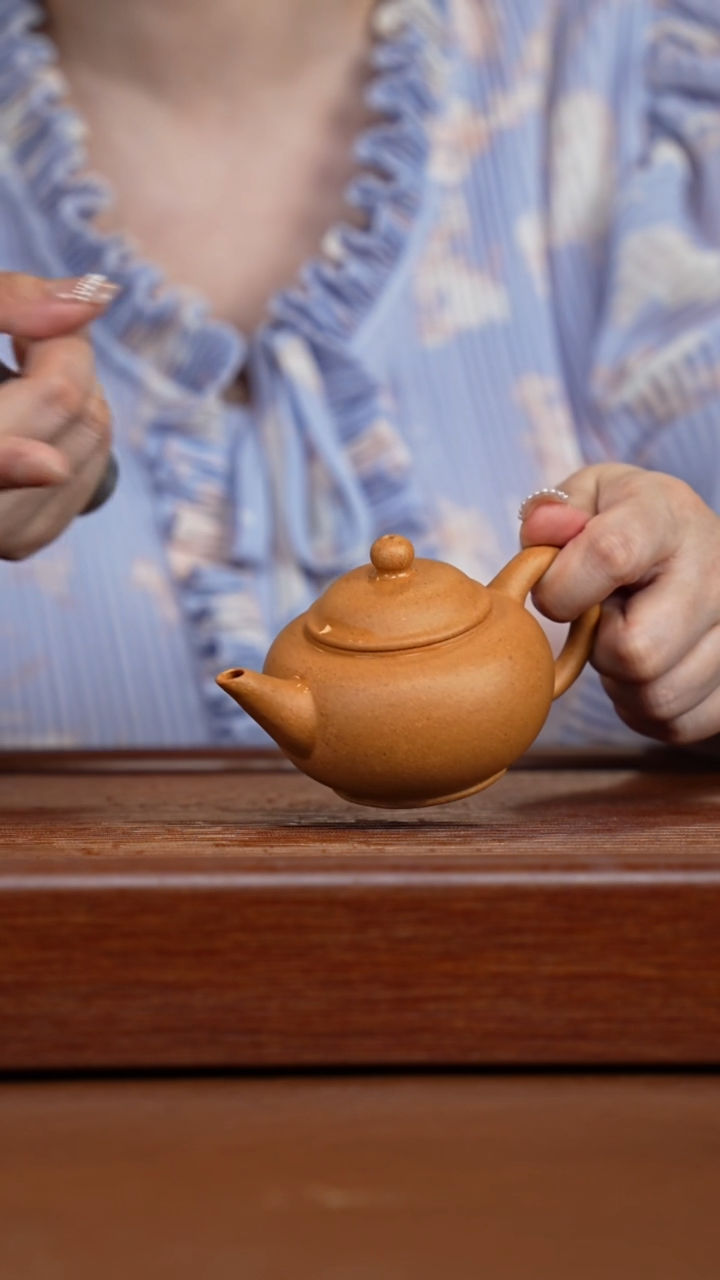 茶壶紫砂黄金段头段水平