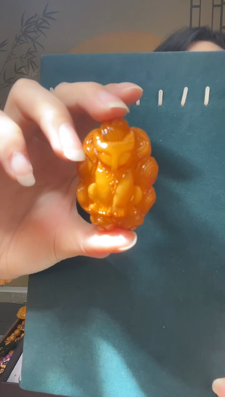 【闪购商品】琥珀裸石未镶嵌A0109天然蜜蜡绑链子