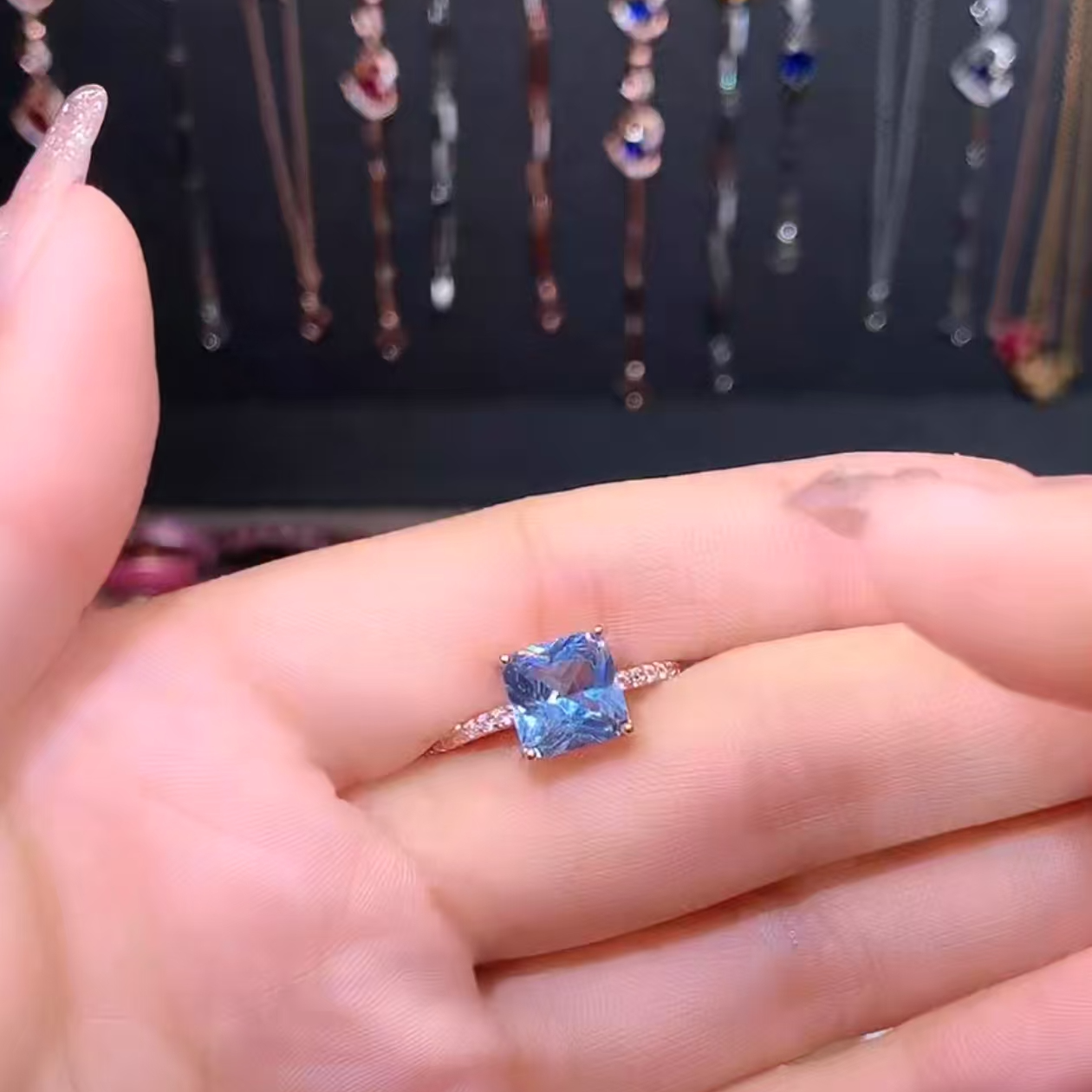 蓝宝石S925银镶玫瑰金戒指