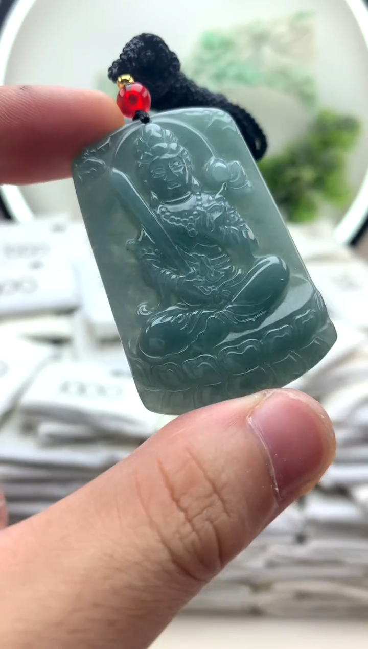 颈饰未镶嵌翡翠虚空藏1