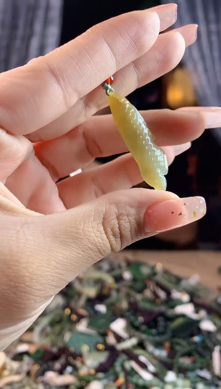 【闪购商品】和田玉挂件未镶嵌多样性发一