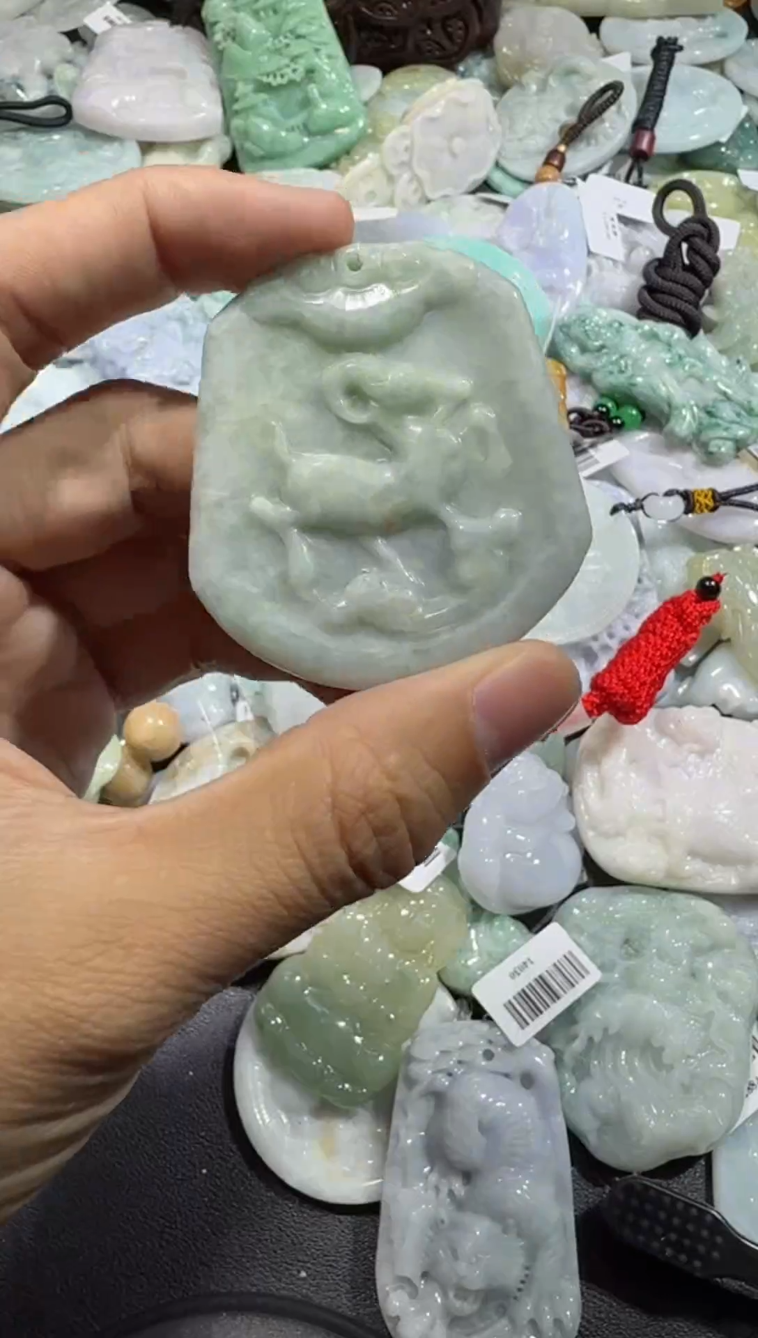 【闪购商品】翡翠颈饰未镶嵌00012986