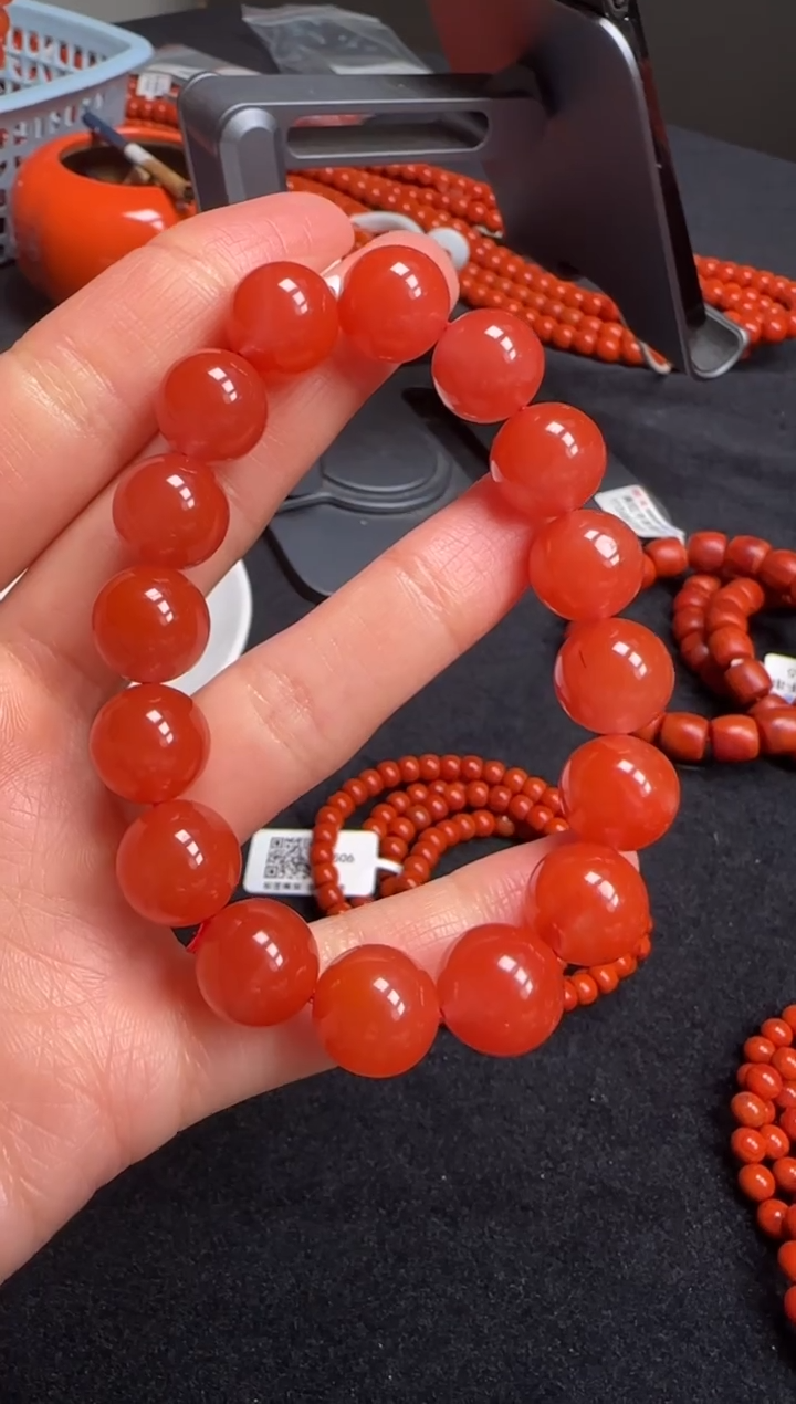 【闪购商品】南红玛瑙13mm保山手串圆珠未镶嵌多样性发一件
